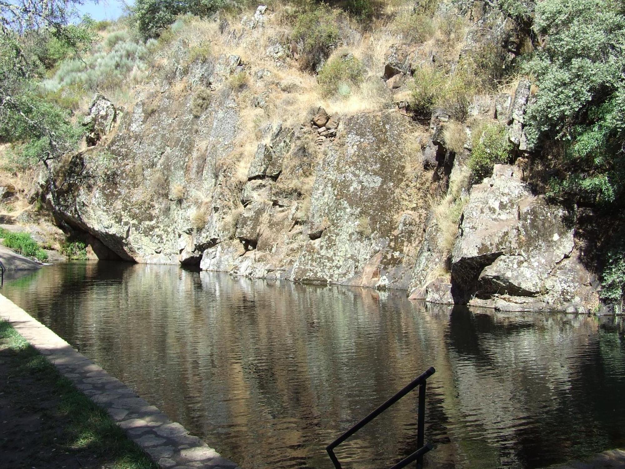 Cano Chico Y La Fuente *
